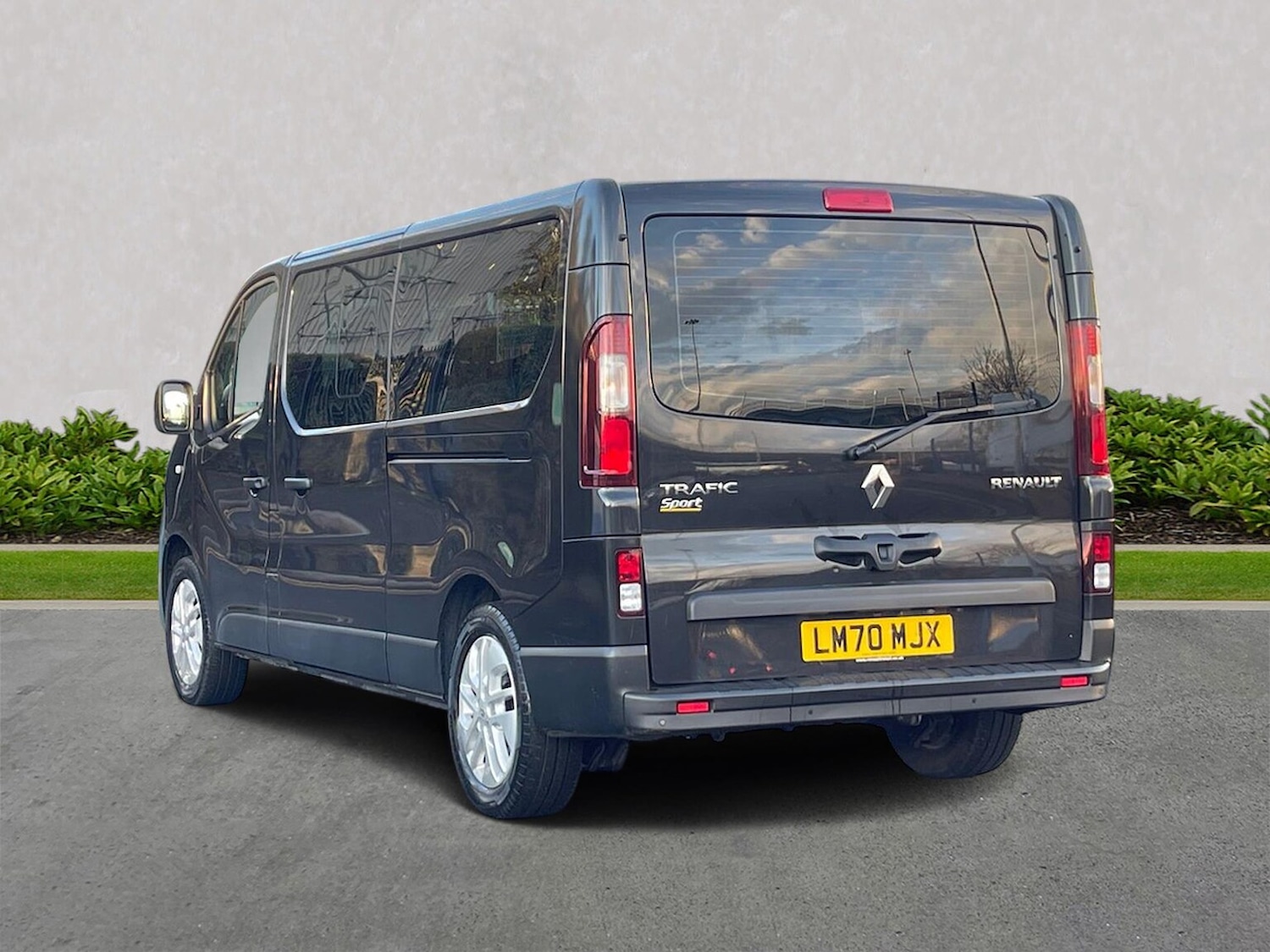 Used Renault Trafic 2020 for sale - 76735590: Photo 2
