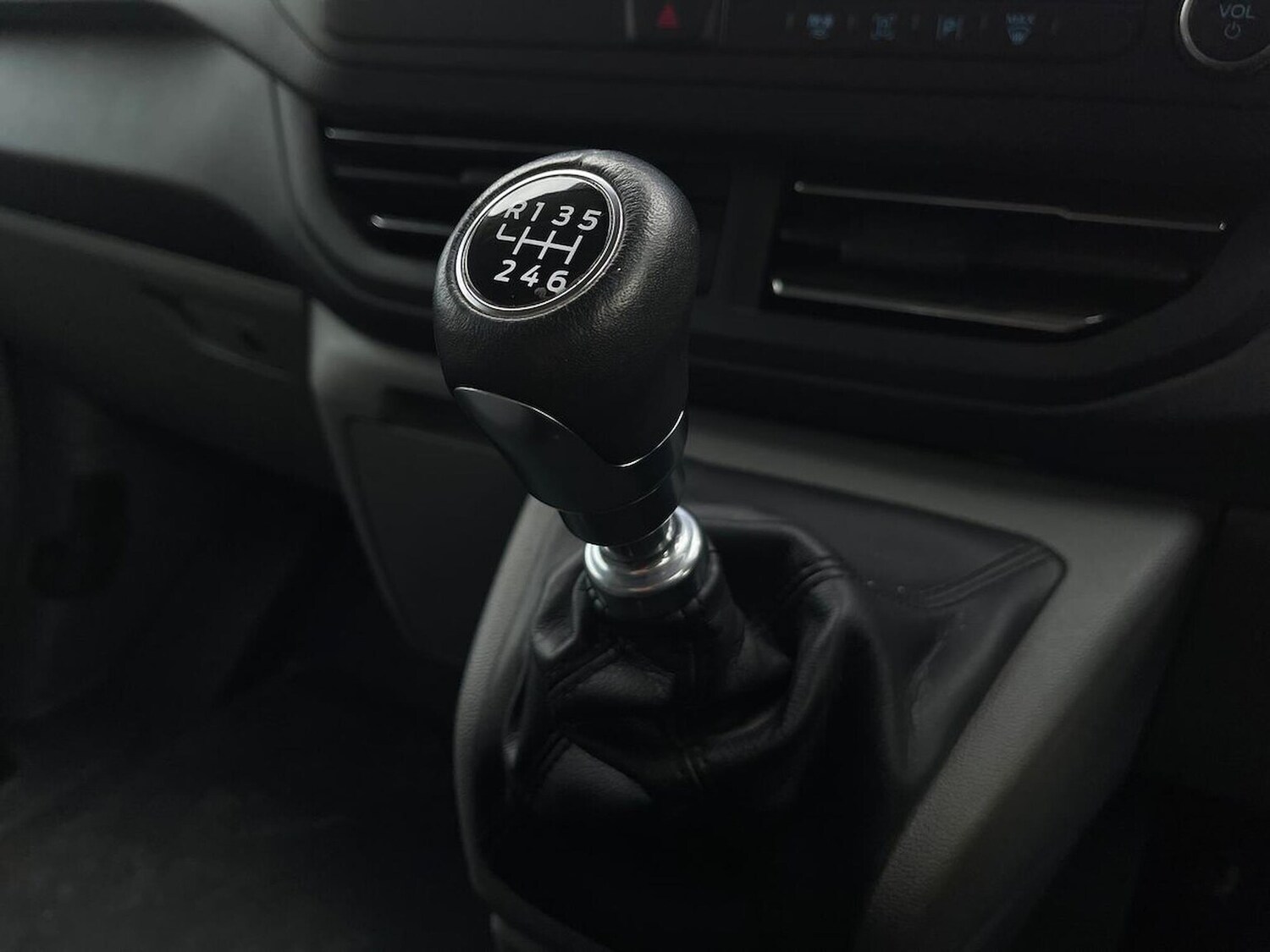 Used Ford Transit Custom 2024 for sale - 76335125: Photo 14