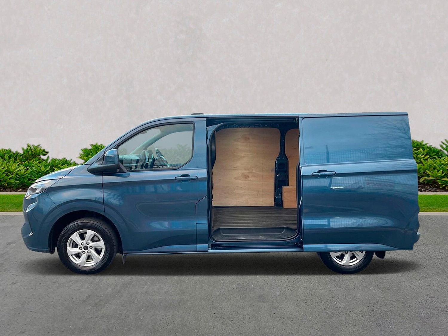 Used Ford Transit Custom 2024 for sale - 76945876: Photo 3