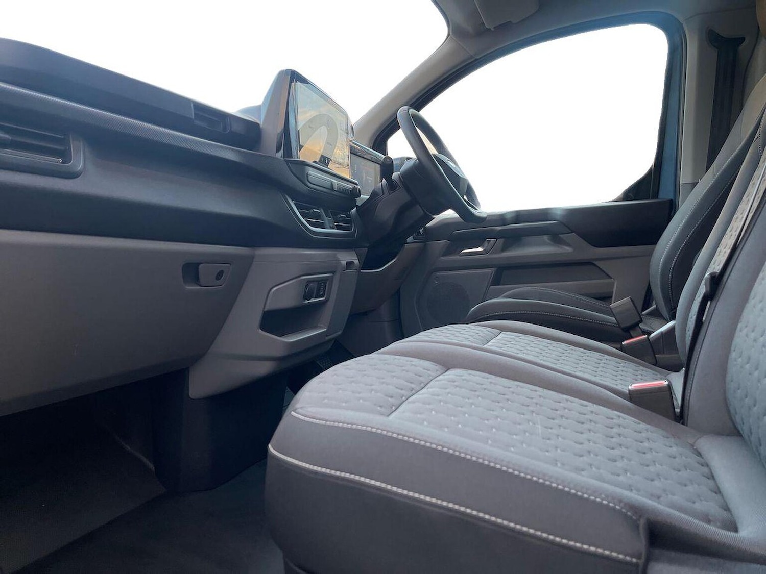 Used Ford Transit Custom 2024 for sale - 76945876: Photo 8