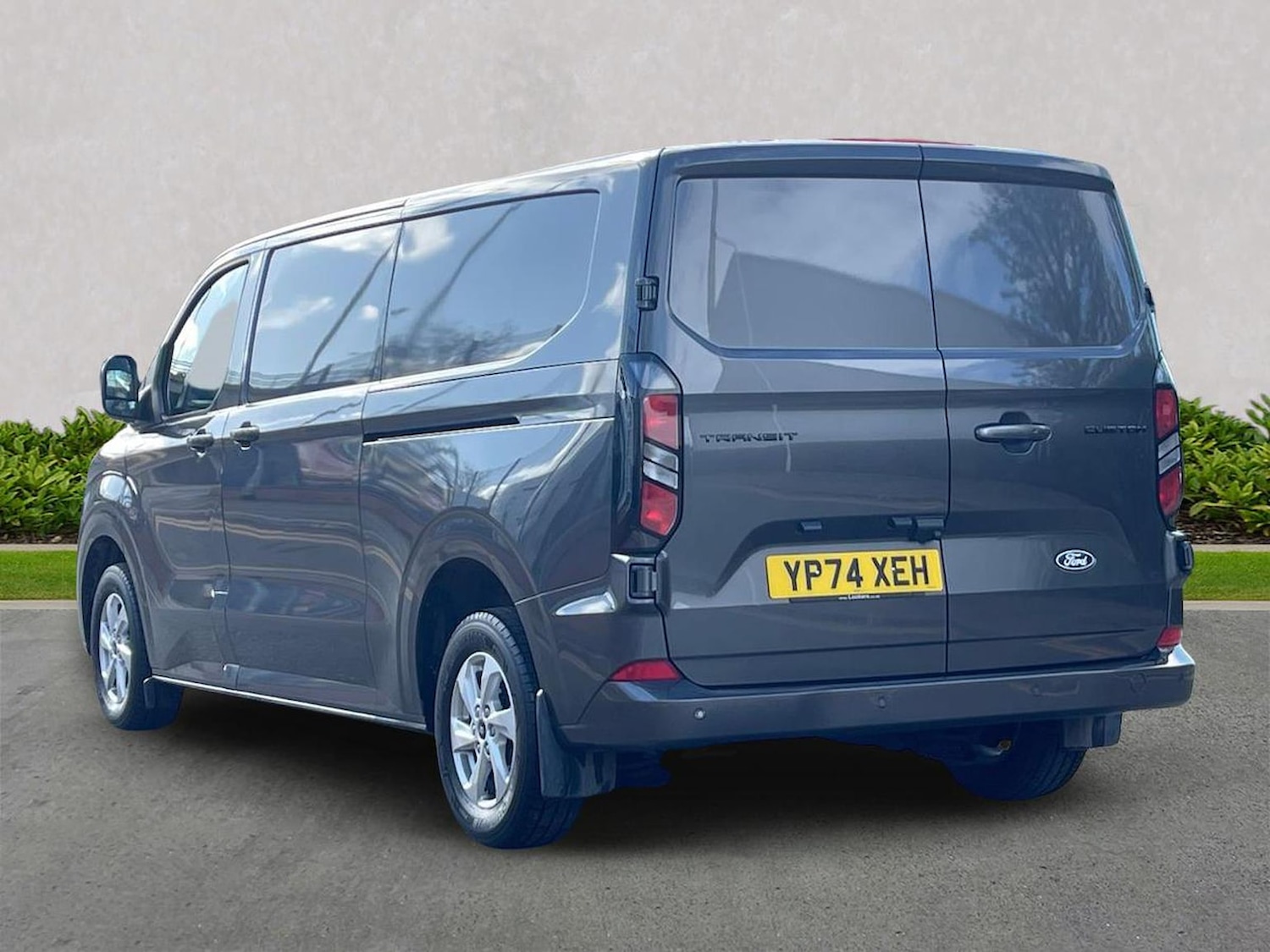 Used Ford Transit Custom 2024 for sale - 78194451: Photo 2