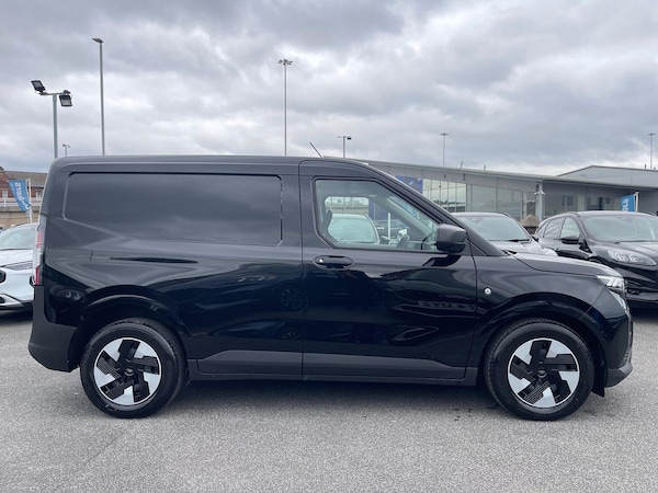 Used Ford Transit Courier 2025 for sale - 76198395: Photo 18