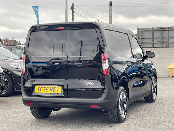 Used Ford Transit Courier 2025 for sale - 76198395: Photo 19