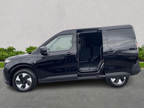 Used Ford Transit Courier 2025 for sale - 76198395: Photo 3