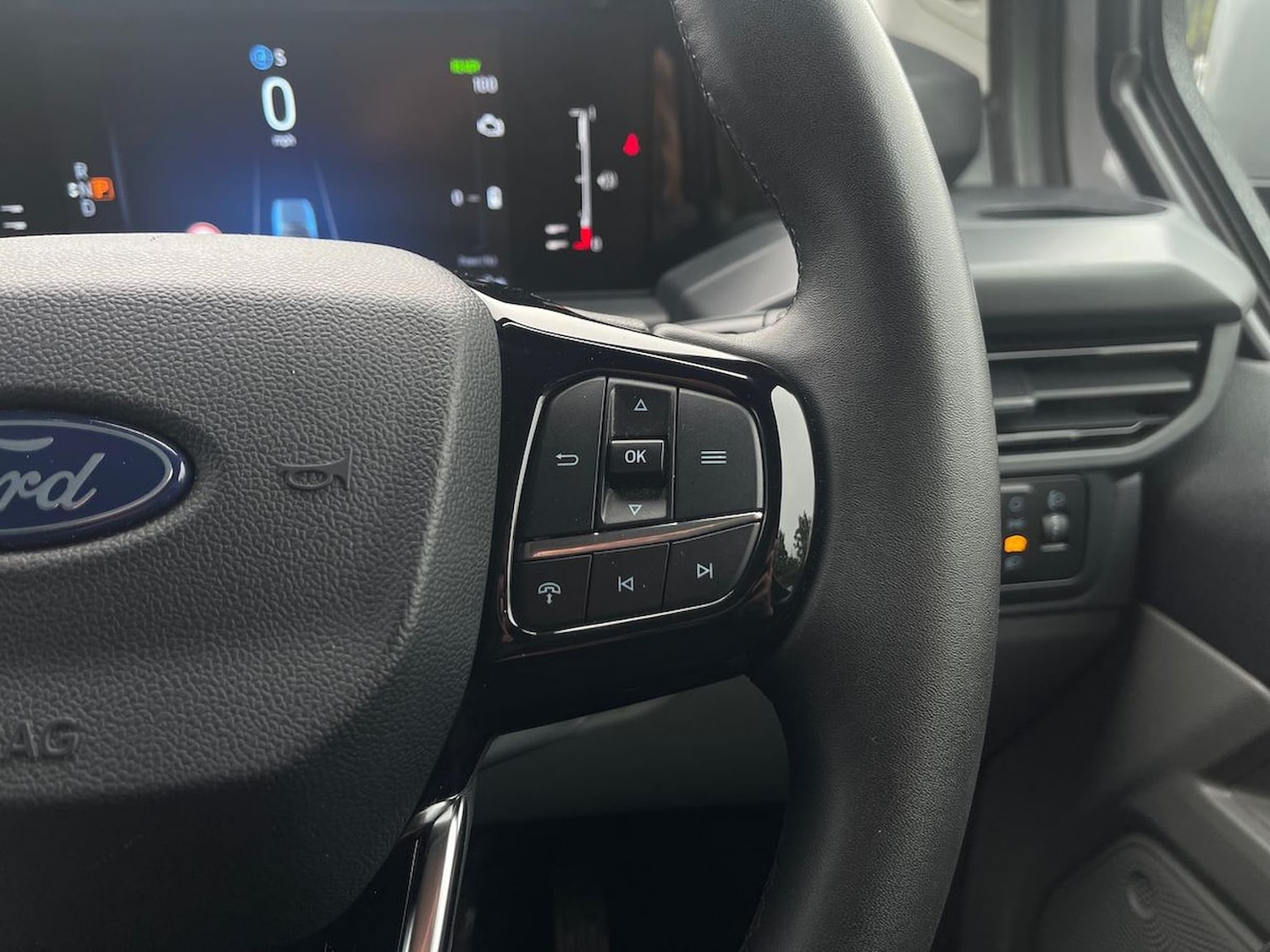 Used Ford Transit Custom 2024 for sale - 76807514: Photo 37