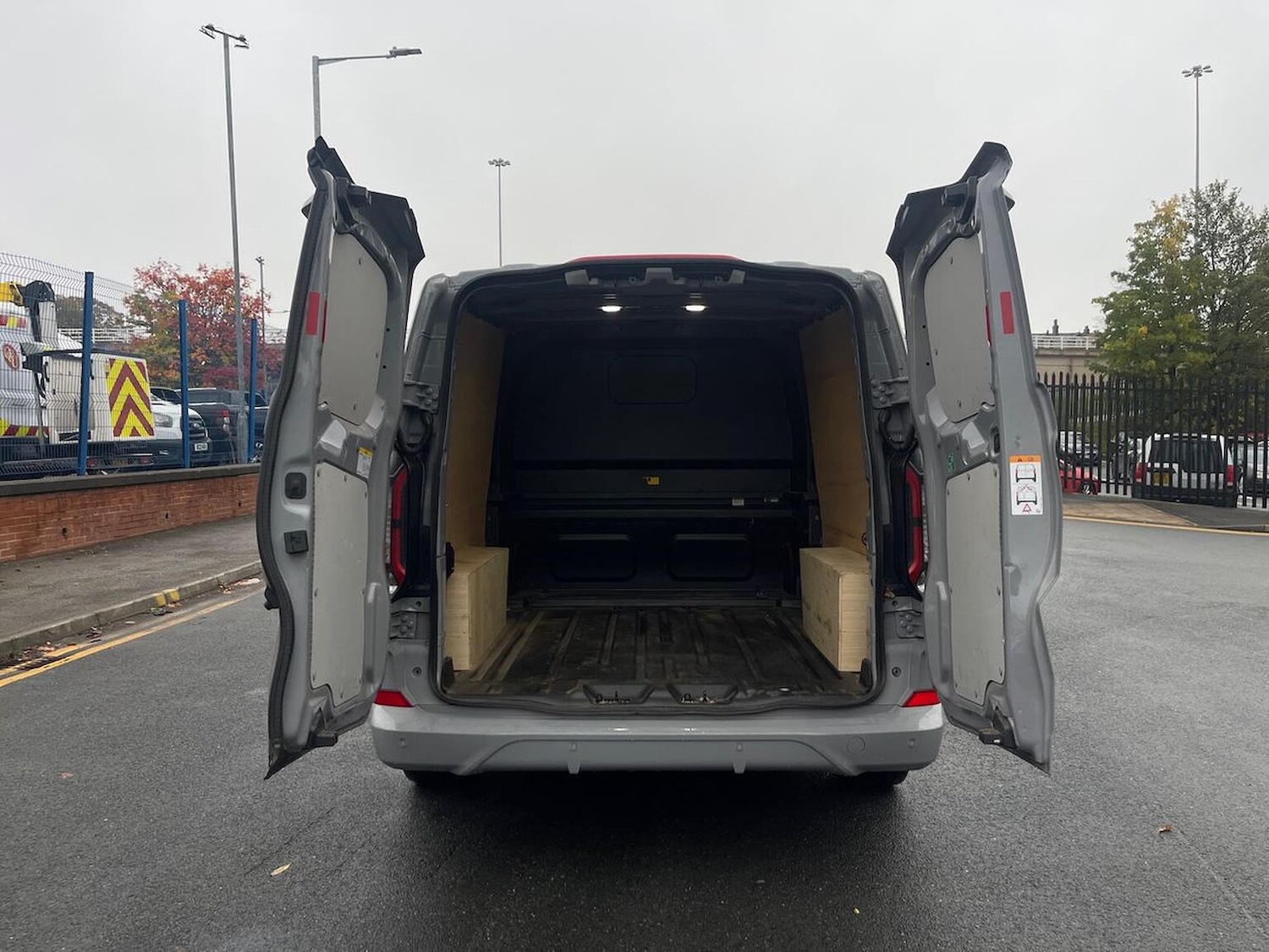 Used Ford Transit Custom 2024 for sale - 76807514: Photo 6