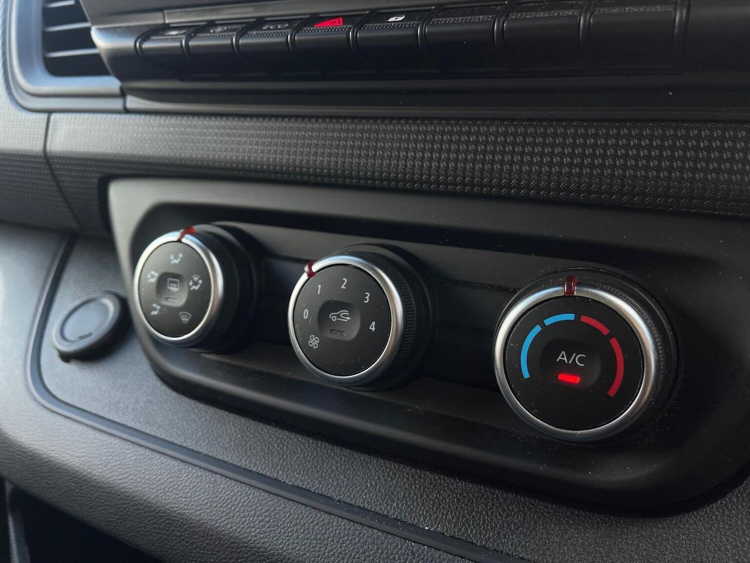 Used Renault Trafic 2024 for sale - 76396889: Photo 15