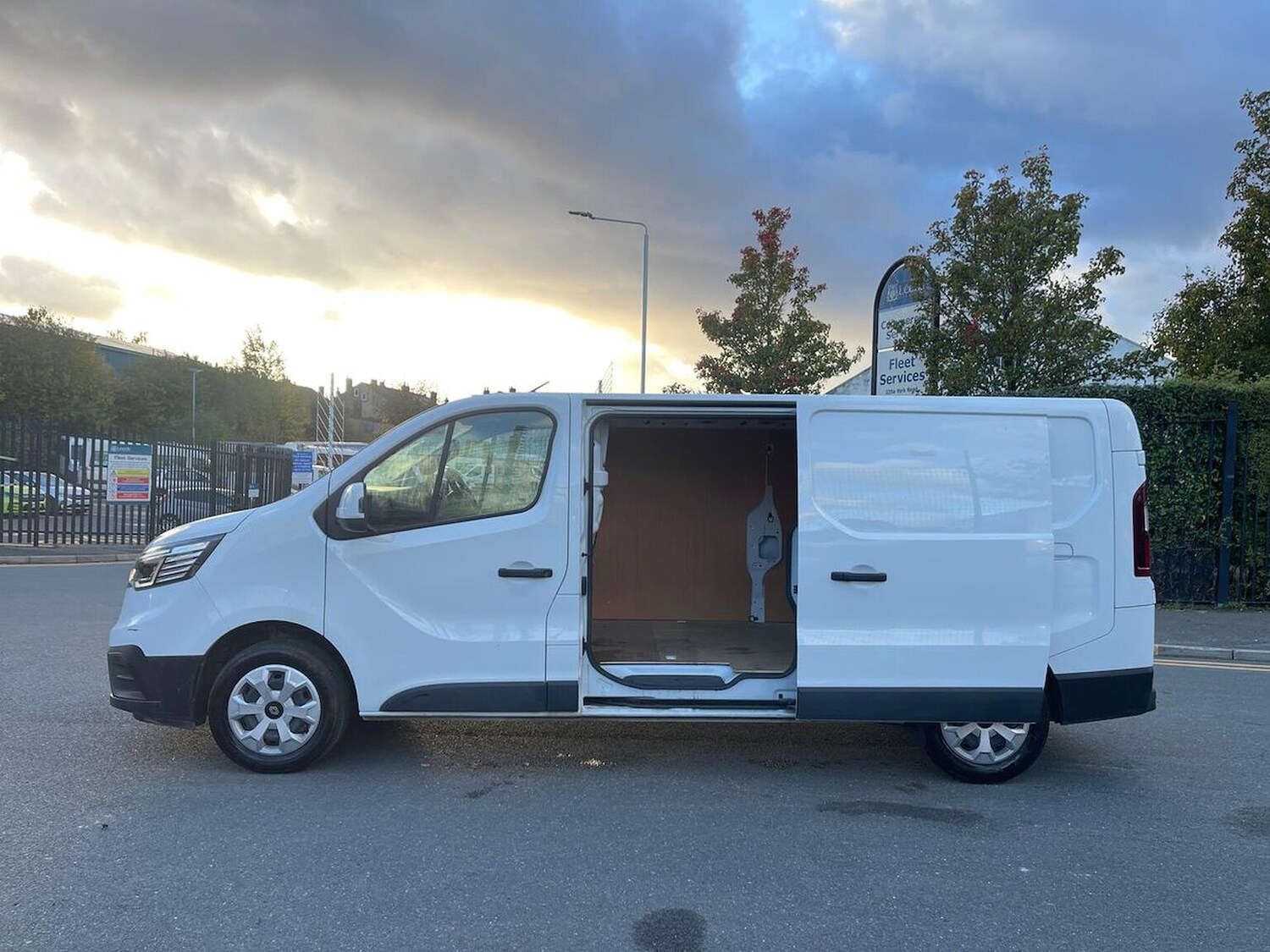 Used Renault Trafic 2024 for sale - 76396889: Photo 3