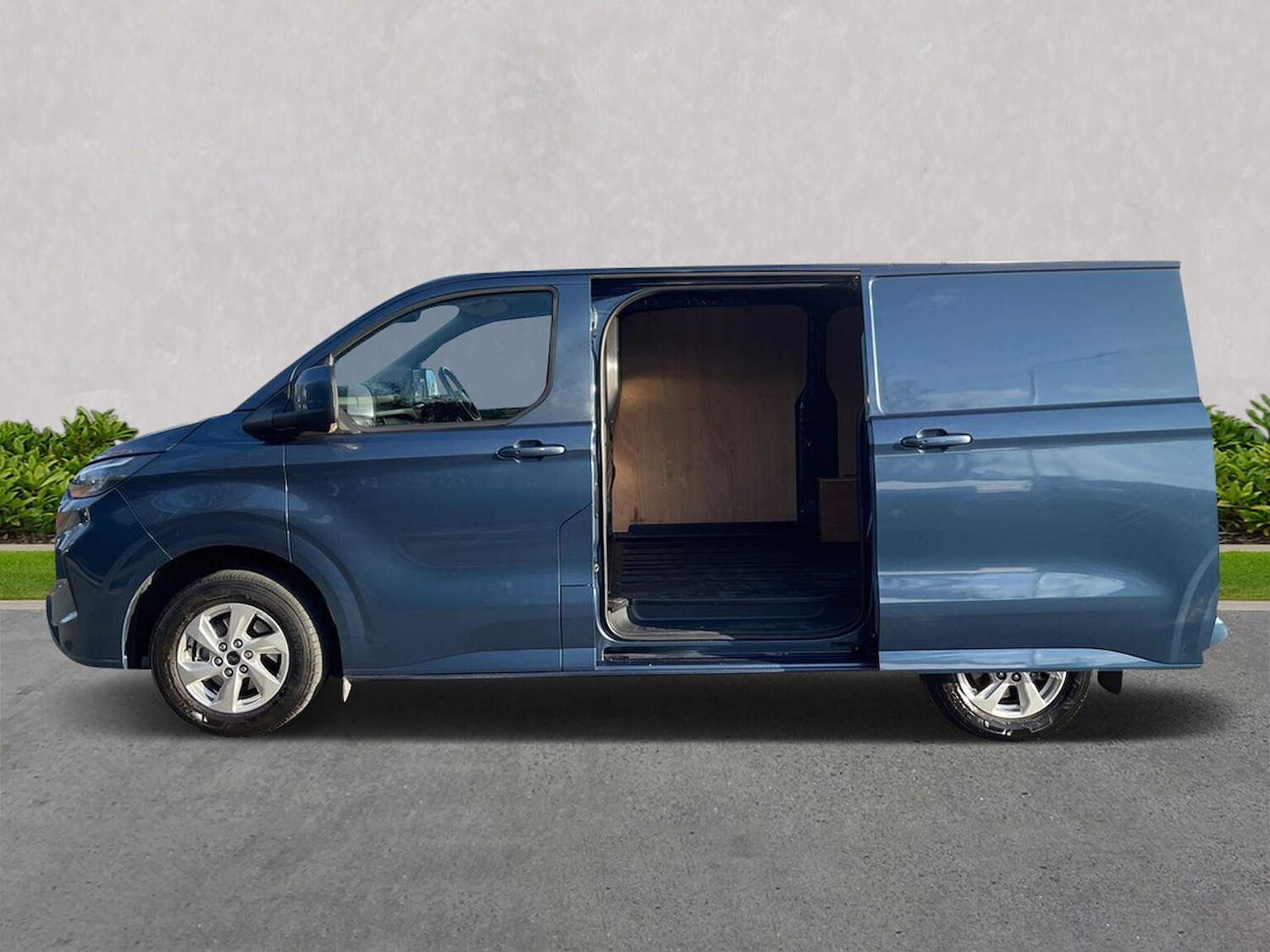 Used Ford Transit Custom 2024 for sale - 76945874: Photo 3