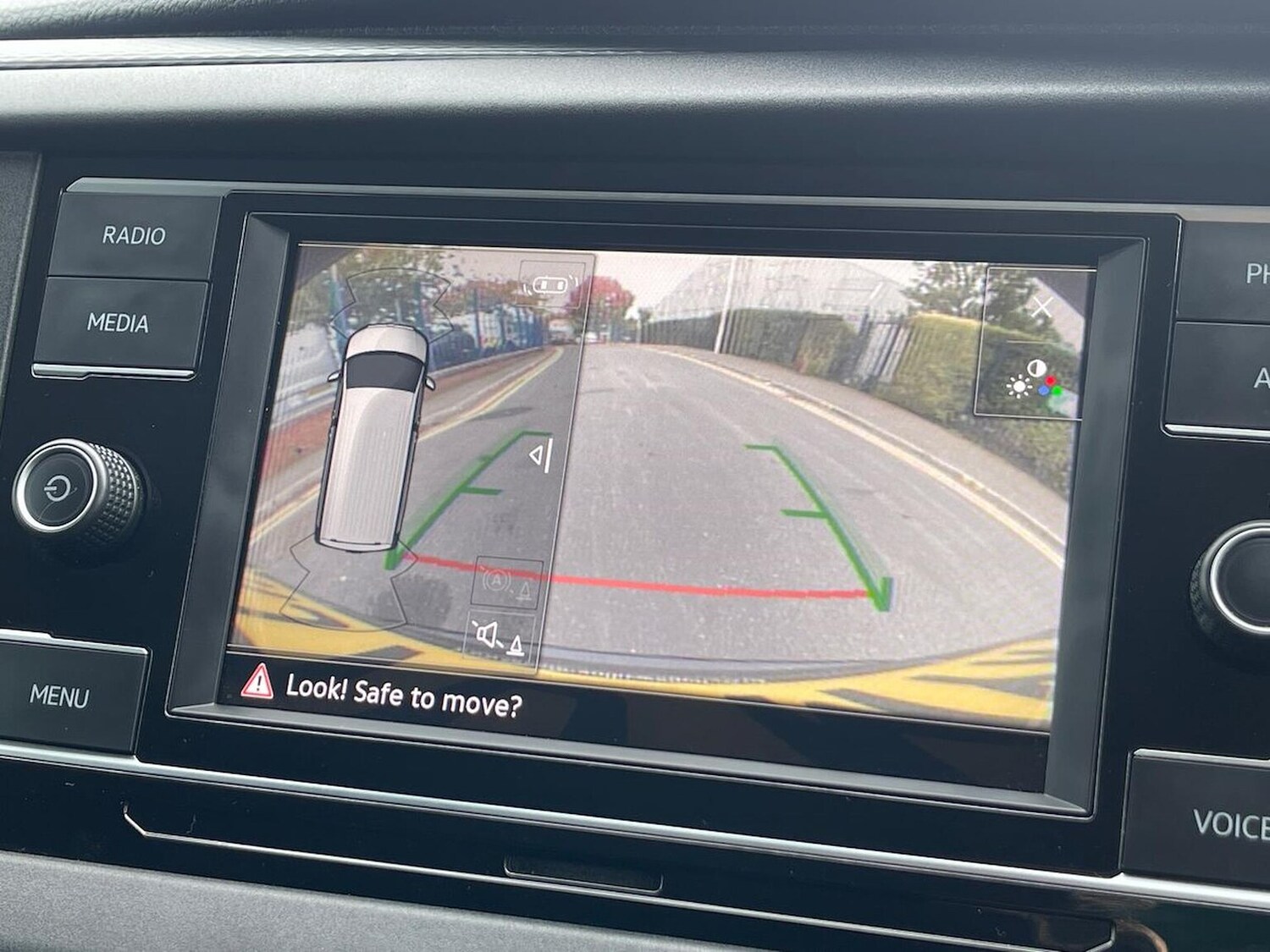 Used Volkswagen Transporter Shuttle 2020 for sale - 76477252: Photo 12