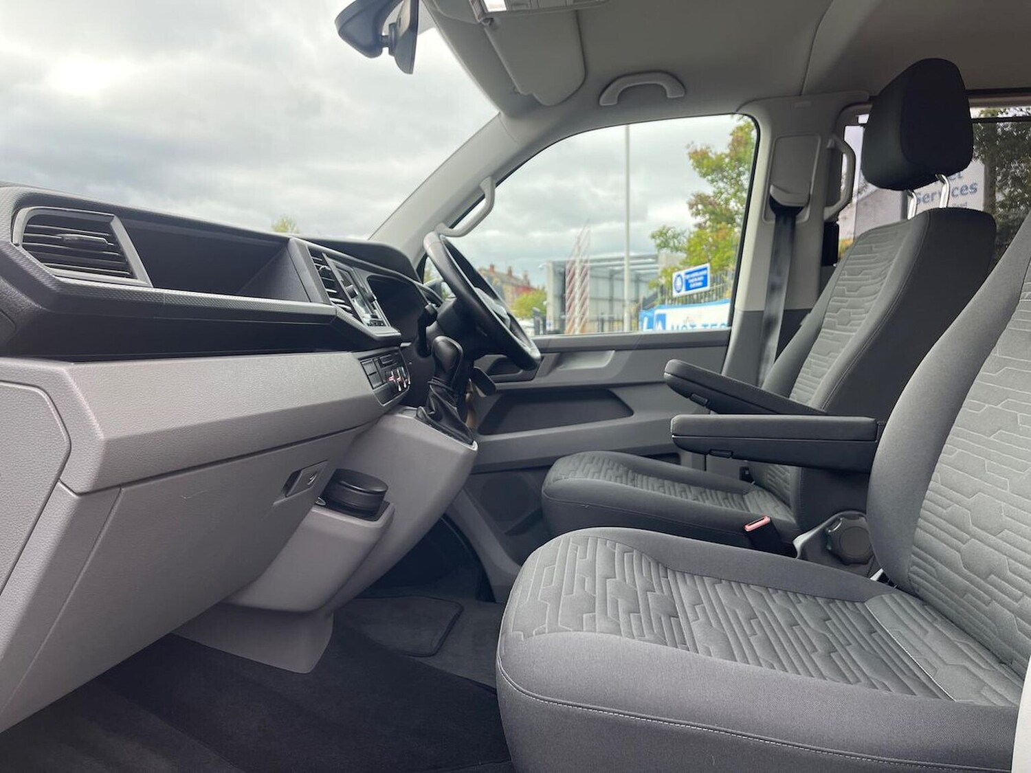 Used Volkswagen Transporter Shuttle 2020 for sale - 76477252: Photo 22