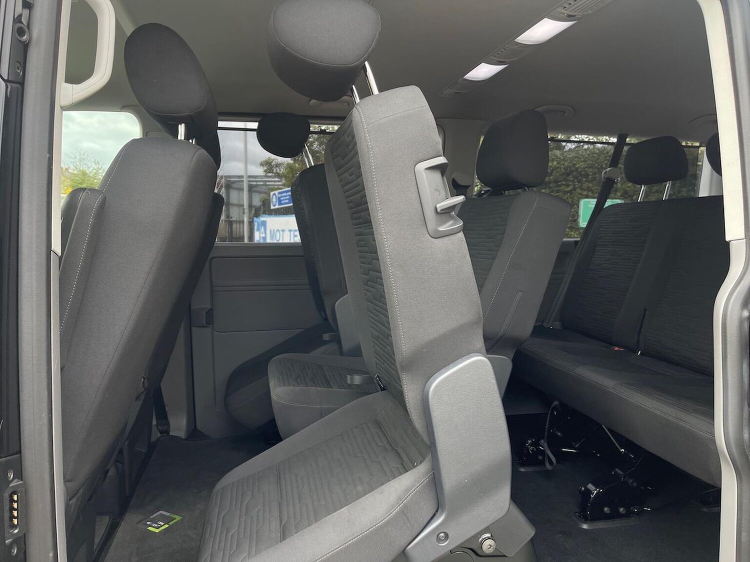 Used Volkswagen Transporter Shuttle 2020 for sale - 76477252: Photo 25