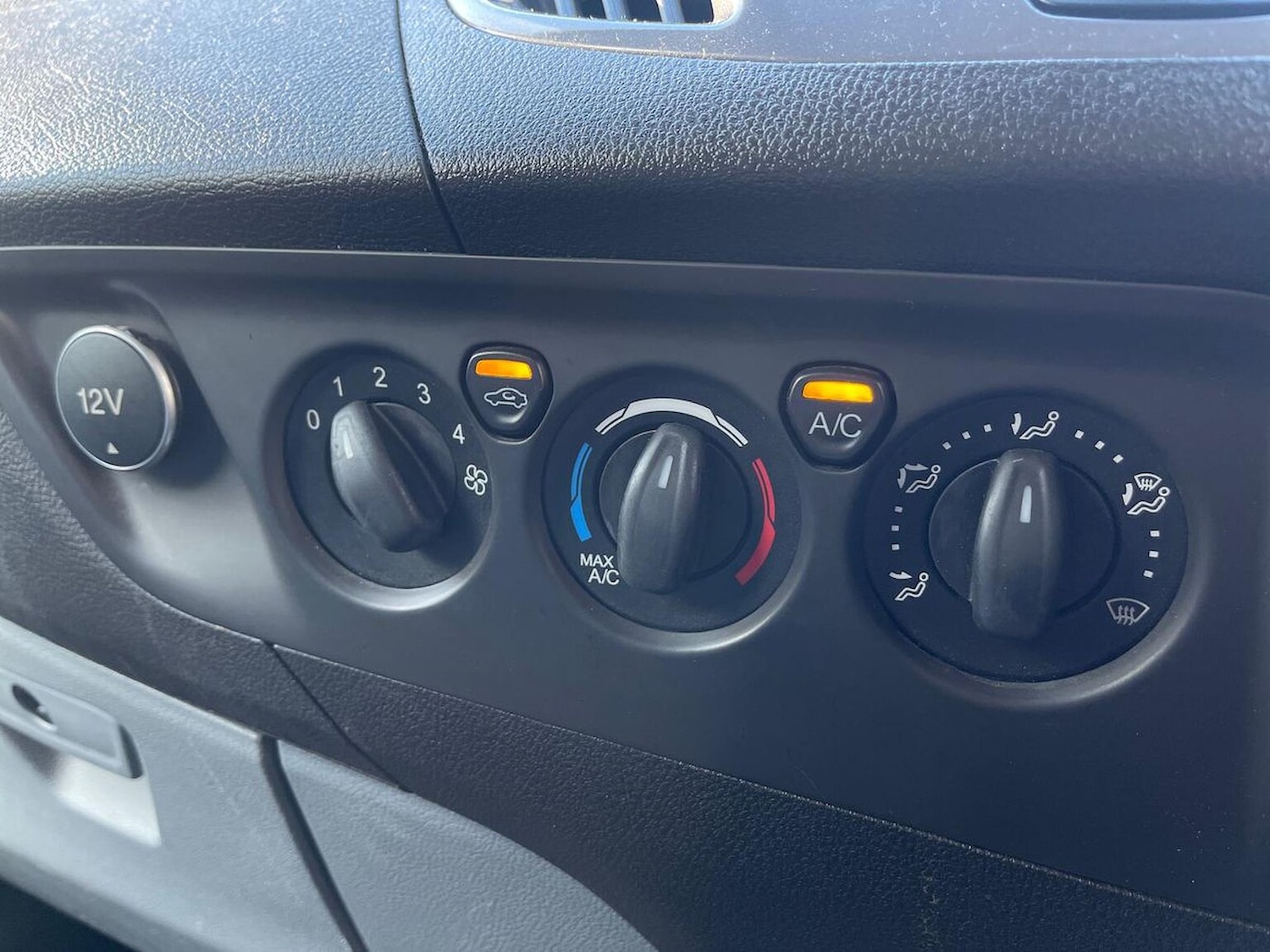 Used Ford Transit Custom 2017 for sale - 76449605: Photo 24