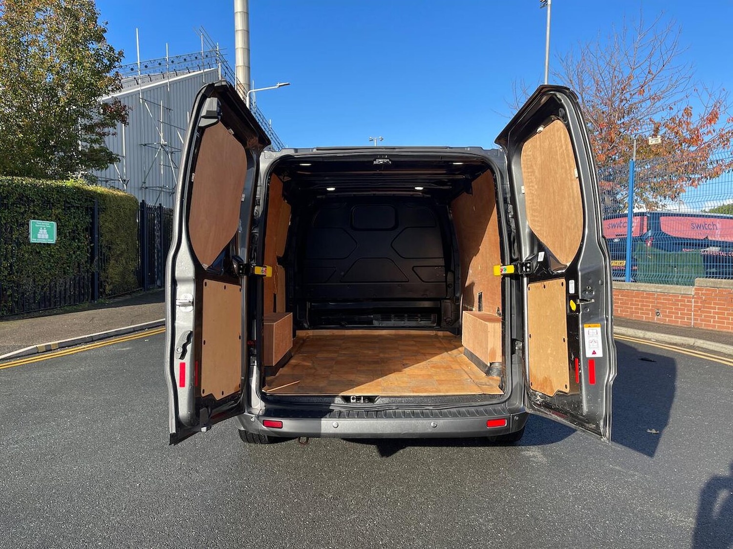 Used Ford Transit Custom 2017 for sale - 76449605: Photo 6