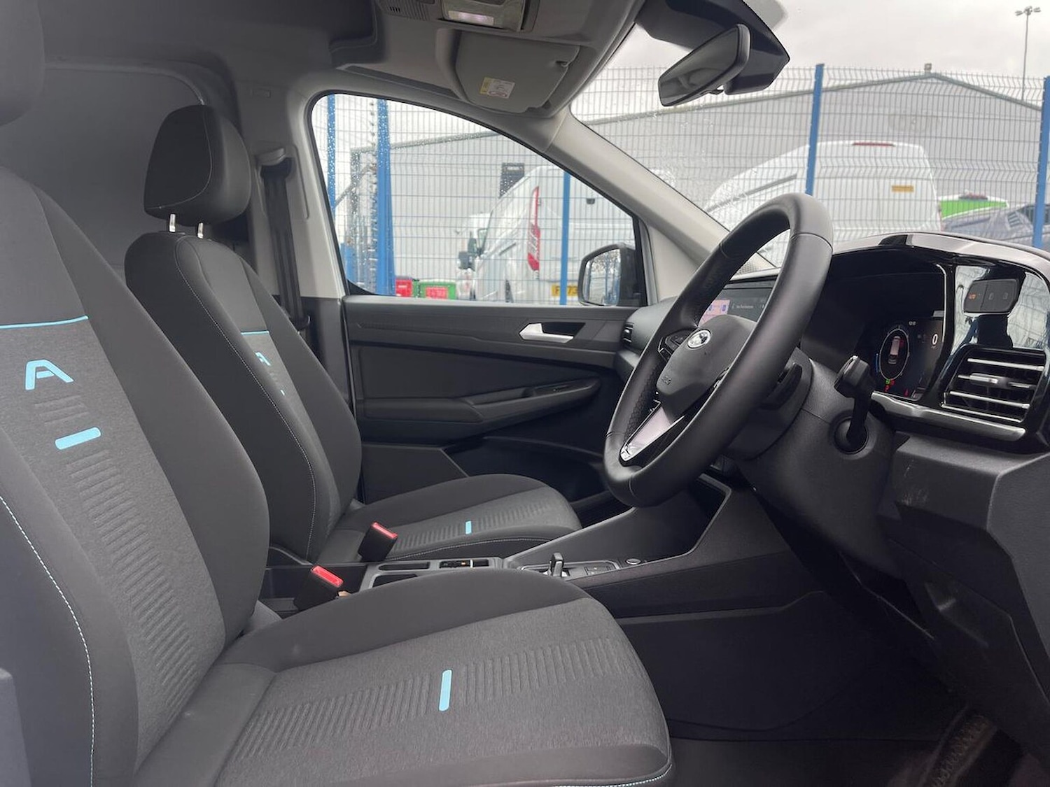 Used Ford Transit Connect 2025 for sale - 78004639: Photo 16