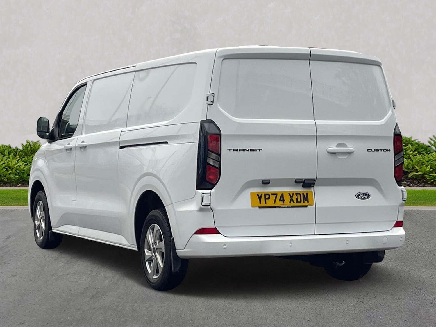 Used Ford Transit Custom 2024 for sale - 76791902: Photo 2