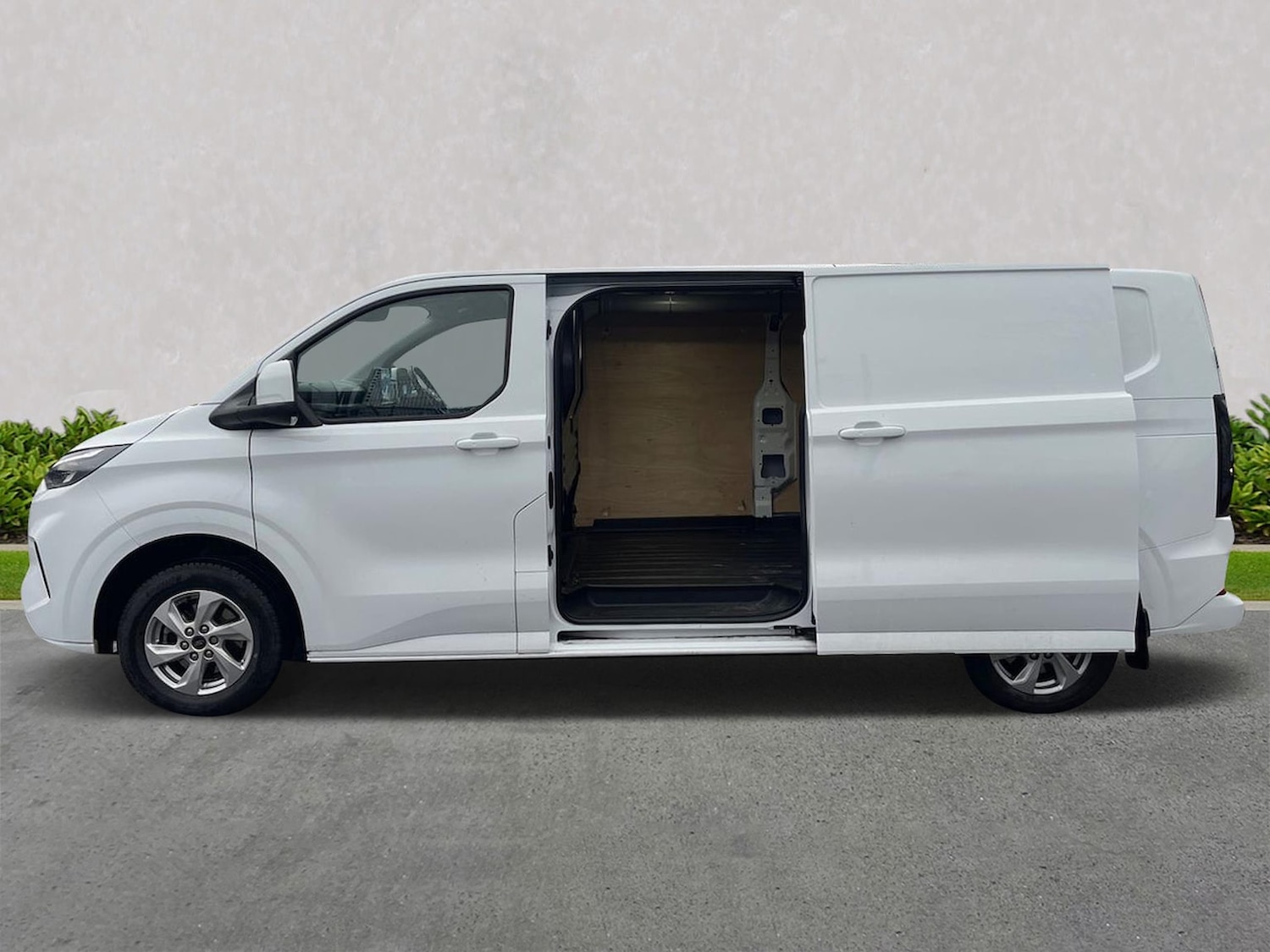 Used Ford Transit Custom 2024 for sale - 76791902: Photo 3