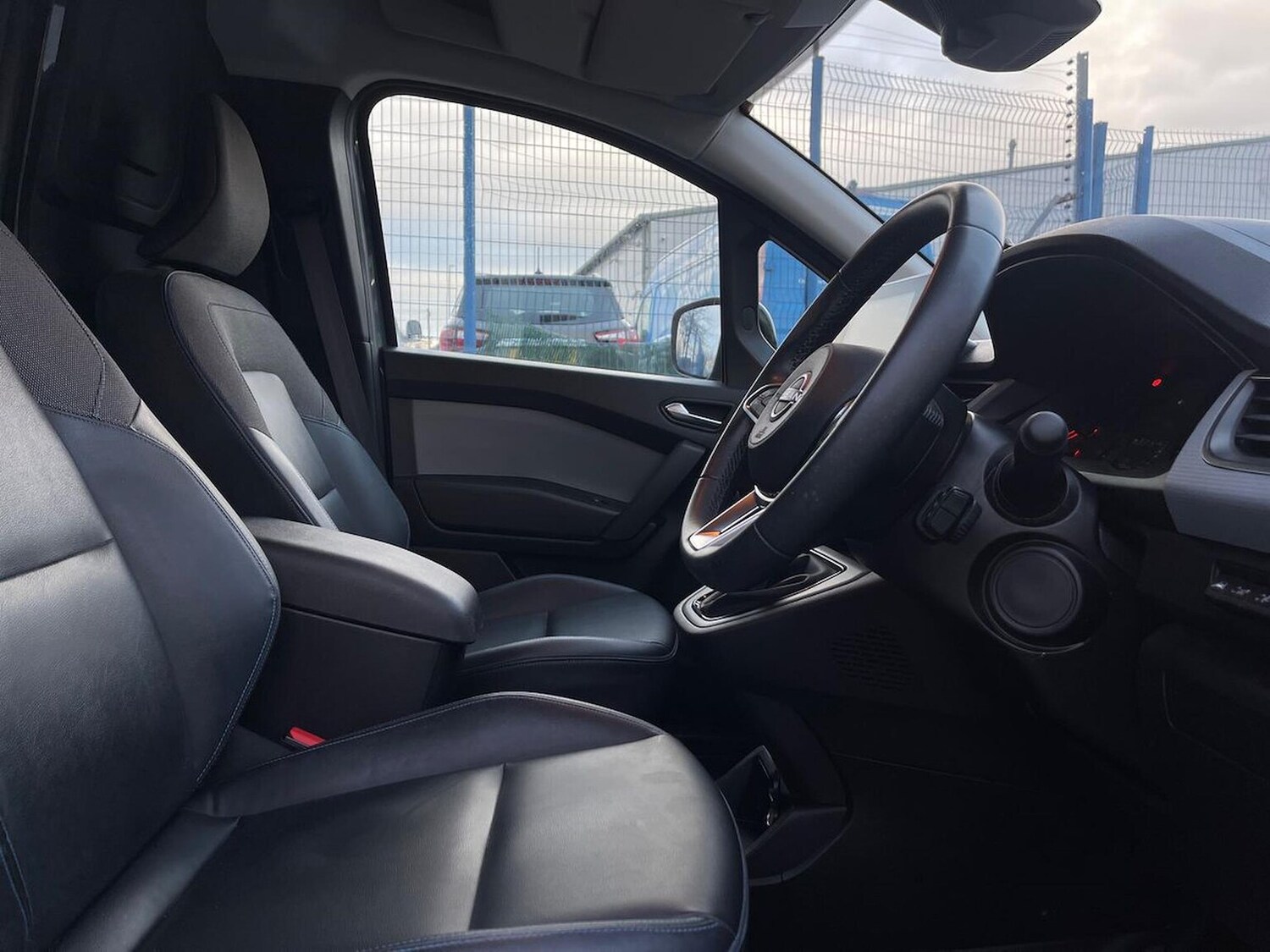 Used Nissan Other 2023 for sale - 77489125: Photo 16