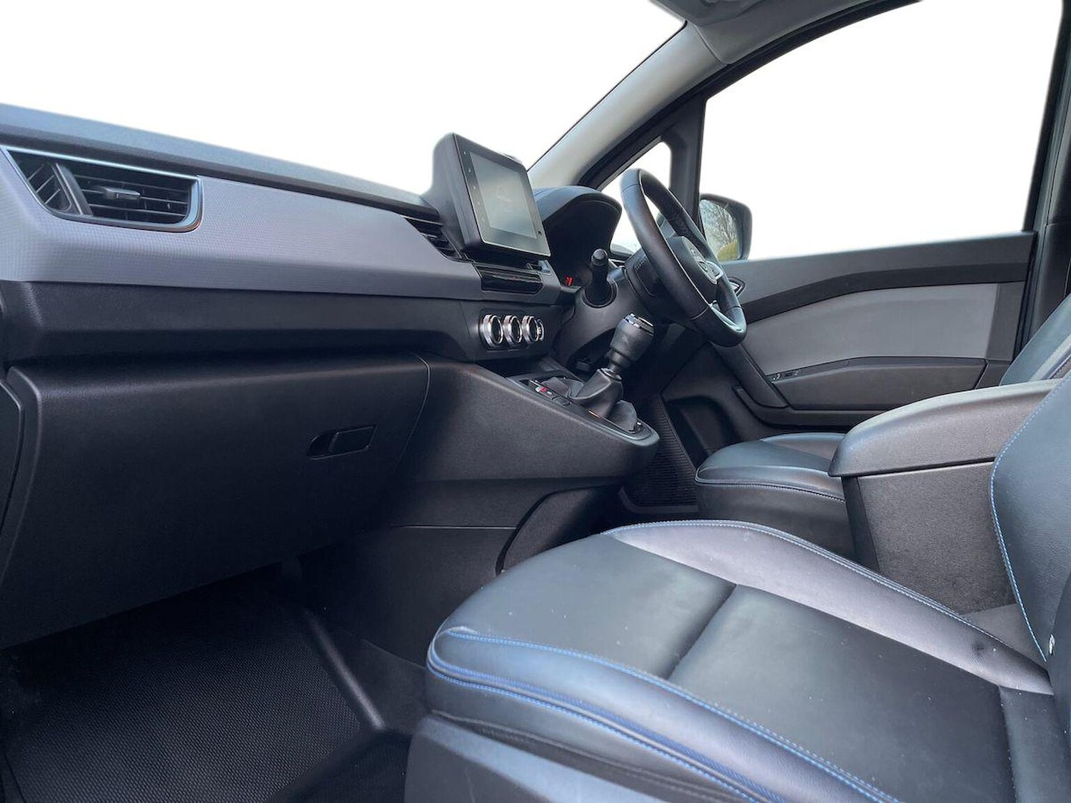 Used Nissan Other 2023 for sale - 77489125: Photo 8