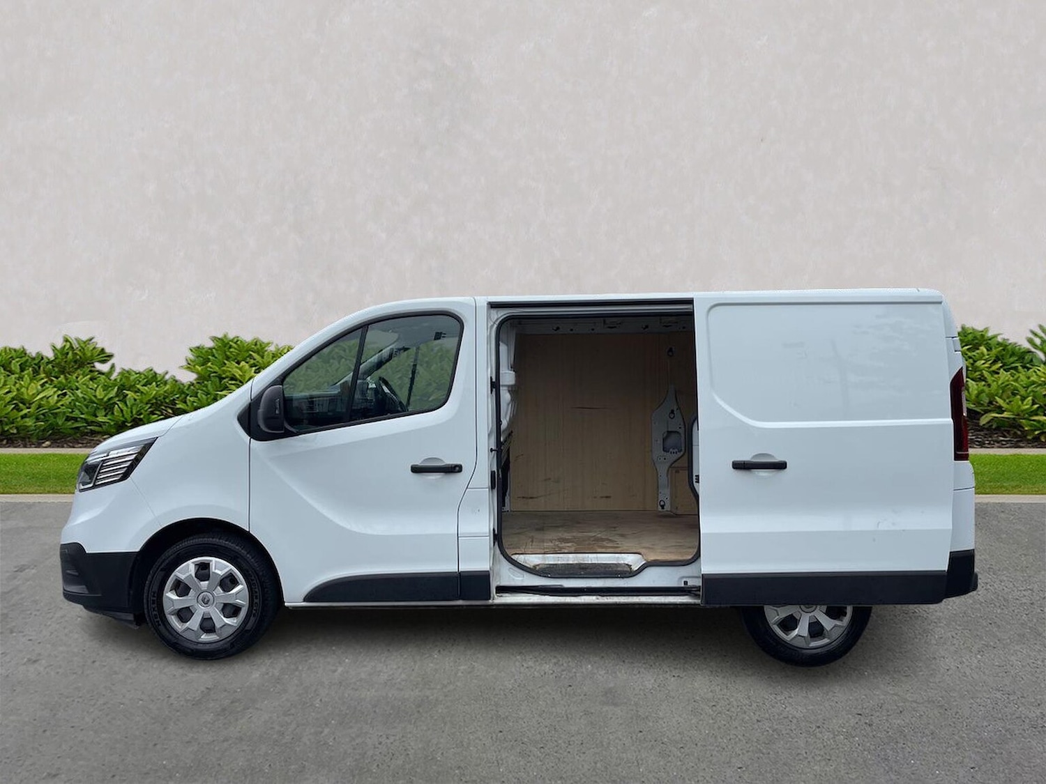 Used Renault Trafic 2023 for sale - 76275155: Photo 3
