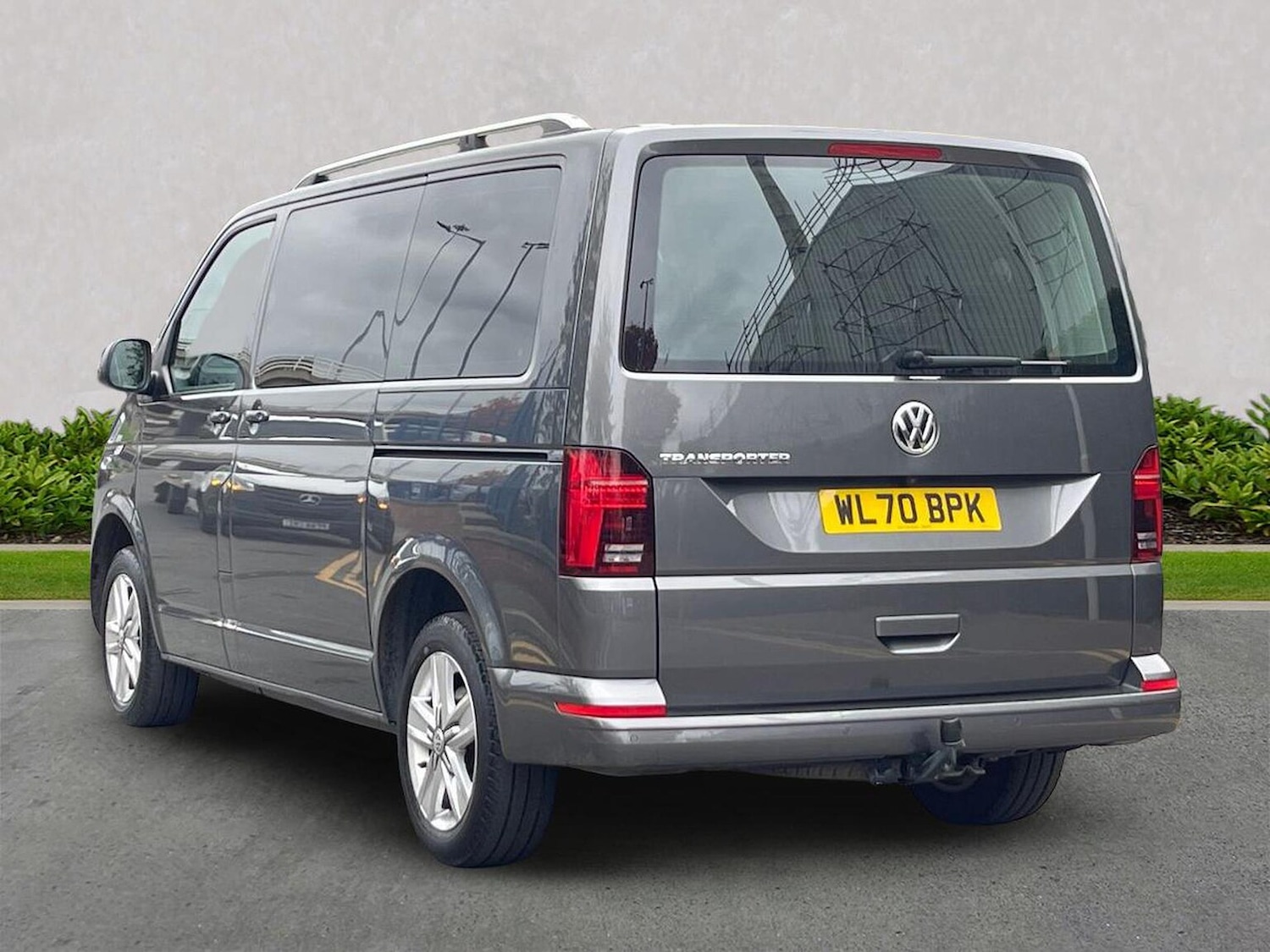 Used Volkswagen Transporter Shuttle 2021 for sale - 76237063: Photo 2