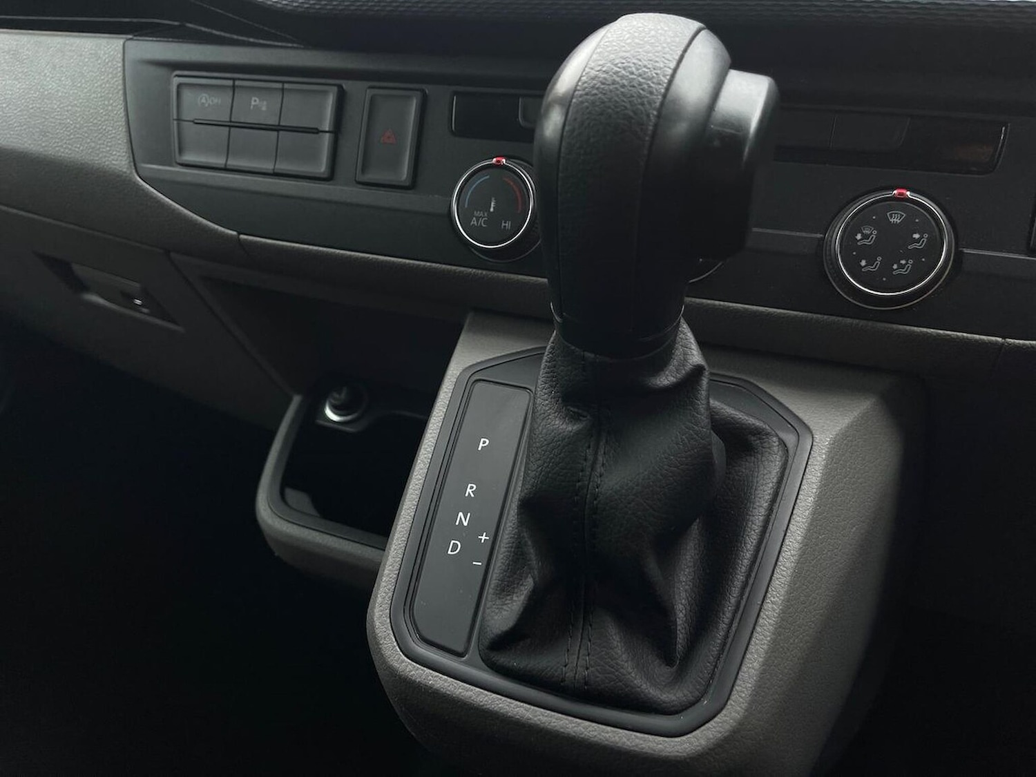 Used Volkswagen Transporter Shuttle 2021 for sale - 76237063: Photo 32