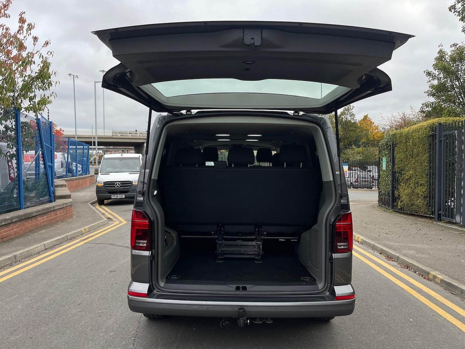 Used Volkswagen Transporter Shuttle 2021 for sale - 76237063: Photo 6