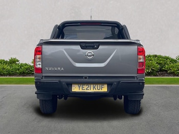 Used Nissan Navara 2021 for sale - 75689787: Photo