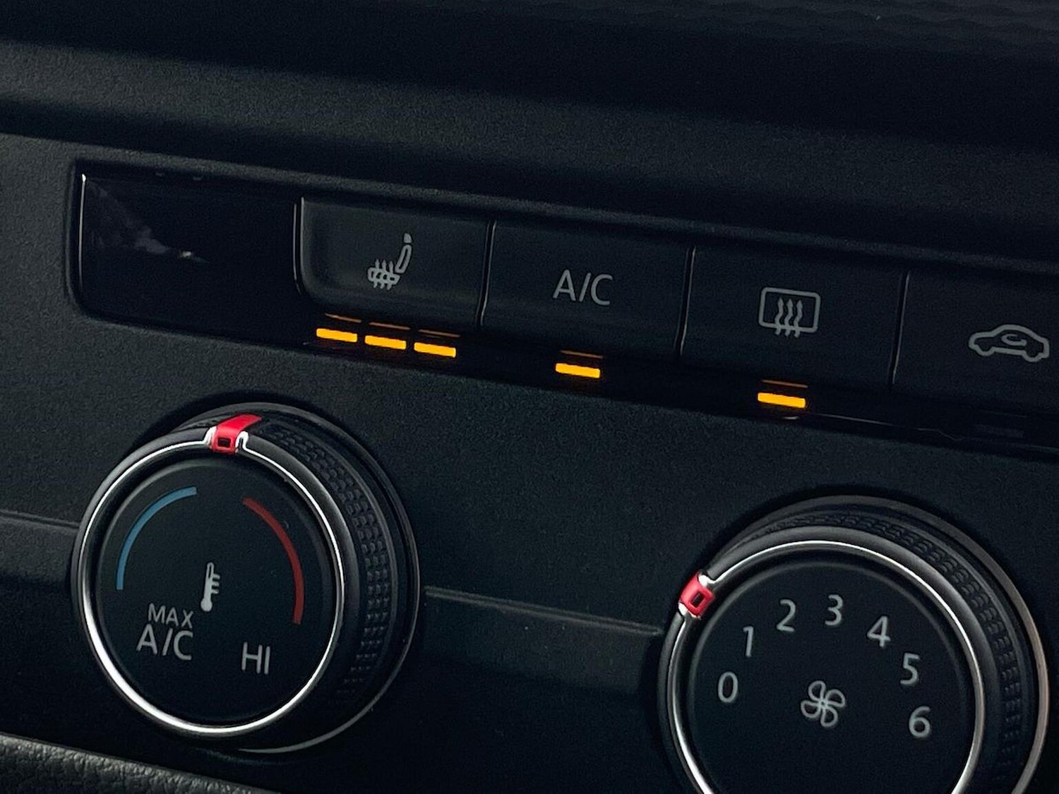 Used Volkswagen Transporter Shuttle 2020 for sale - 76687301: Photo 32