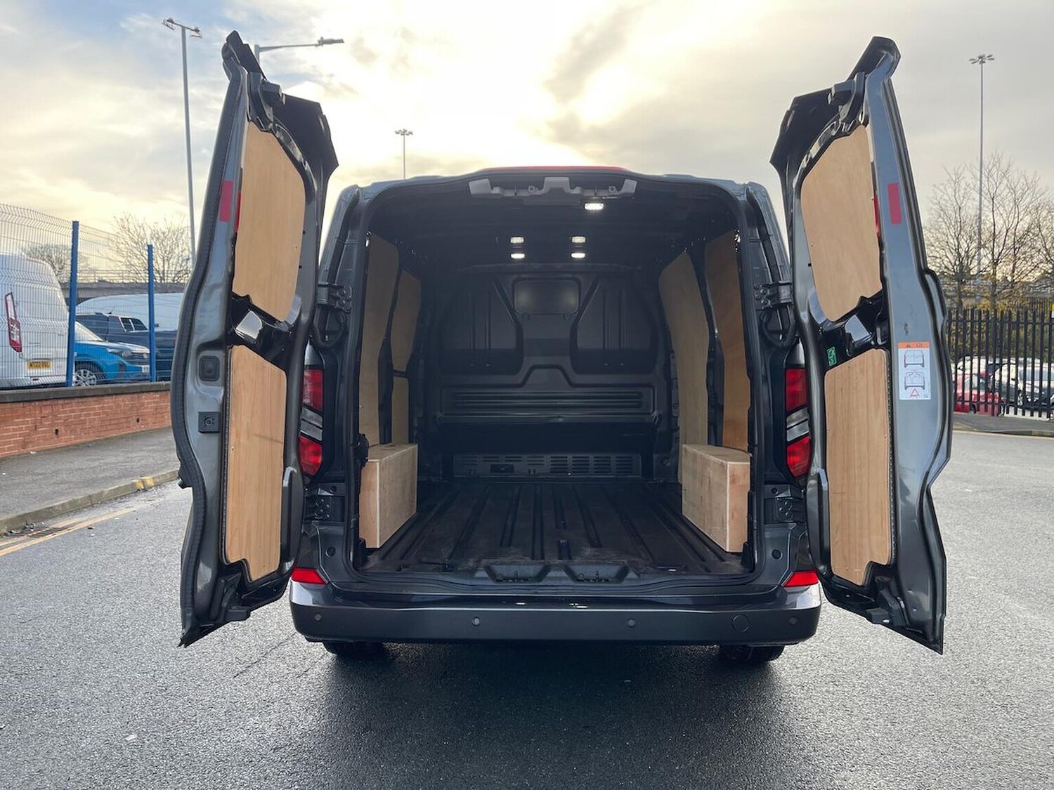 Used Ford Transit Custom 2024 for sale - 76877956: Photo 6