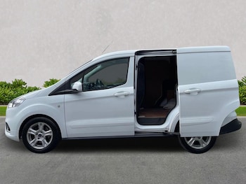 Used Ford Transit Courier 2022 for sale - 76082494: Photo