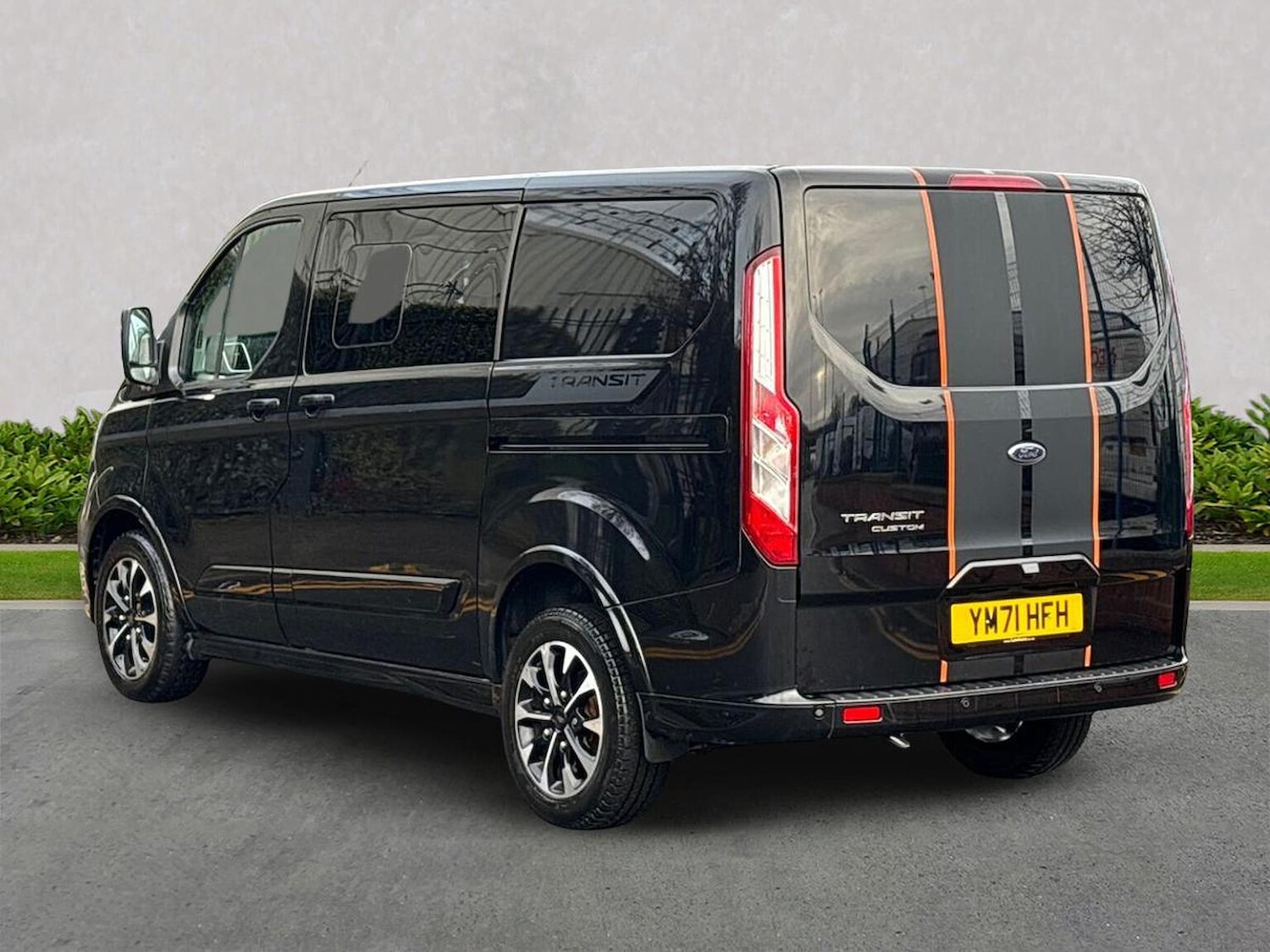 Used Ford Transit Custom 2022 for sale - 77489097: Photo 2