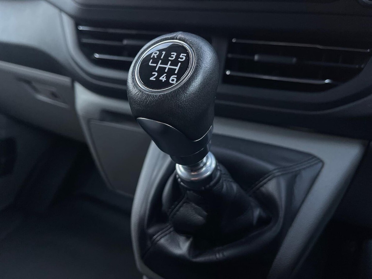 Used Ford Transit Custom 2024 for sale - 76945875: Photo 14