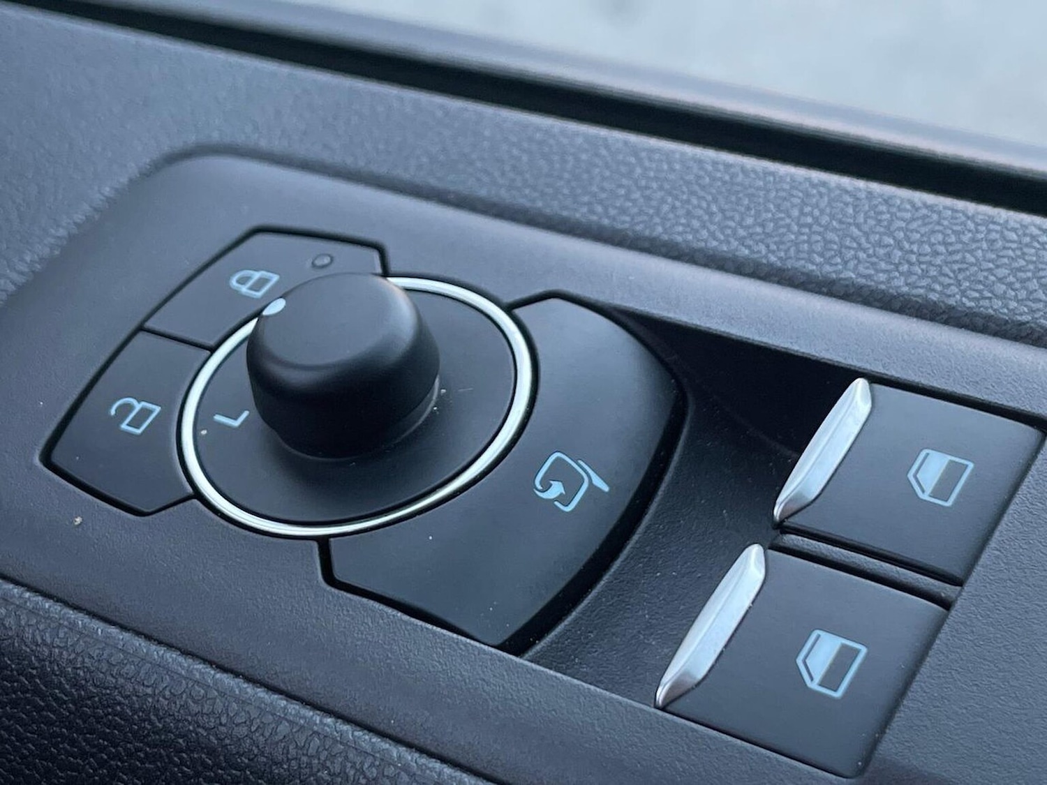 Used Ford Transit Custom 2024 for sale - 76945875: Photo 36