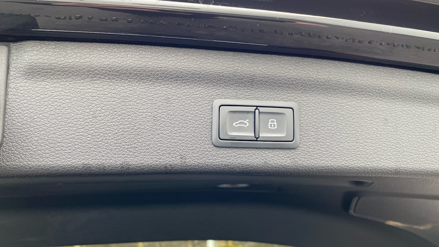 Used Audi RS Q3 2021 for sale - 76918127: Photo 32