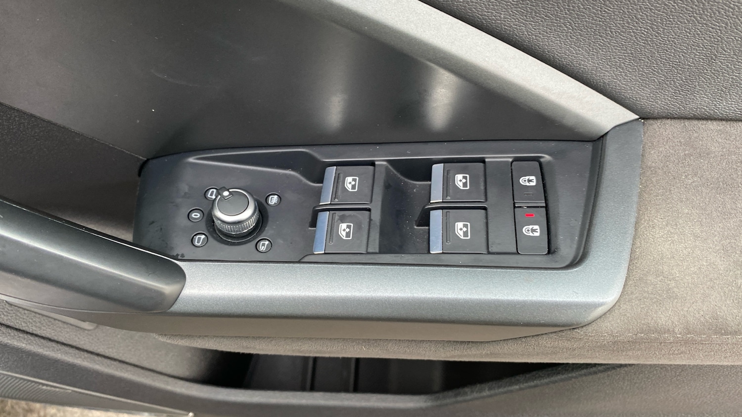 Used Audi RS Q3 2021 for sale - 76918127: Photo 40