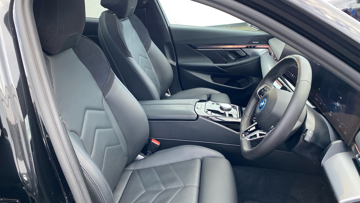 Used BMW i5 2025 for sale - 77195169: Photo 11