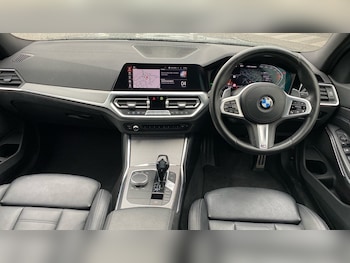 Used BMW 3 Series 2021 for sale - 75481778: Photo