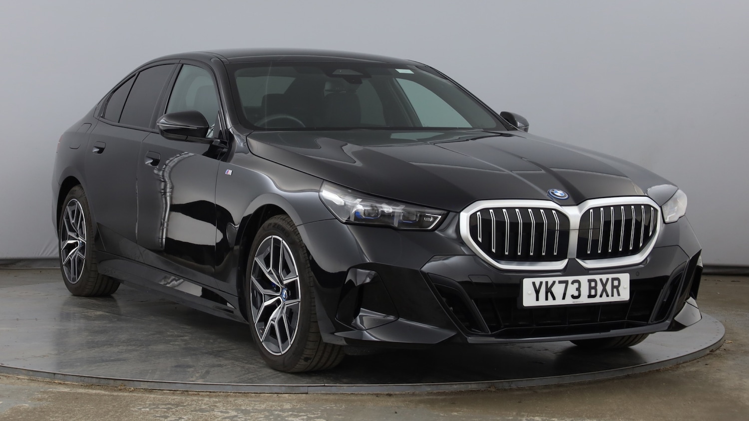 Used BMW 5 Series 2024 for sale - 76384928: Photo 1