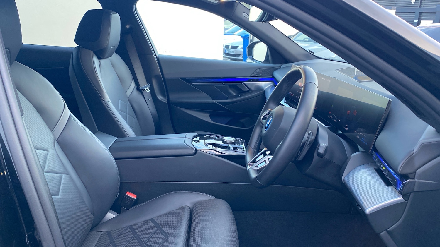 Used BMW 5 Series 2024 for sale - 76384928: Photo 11