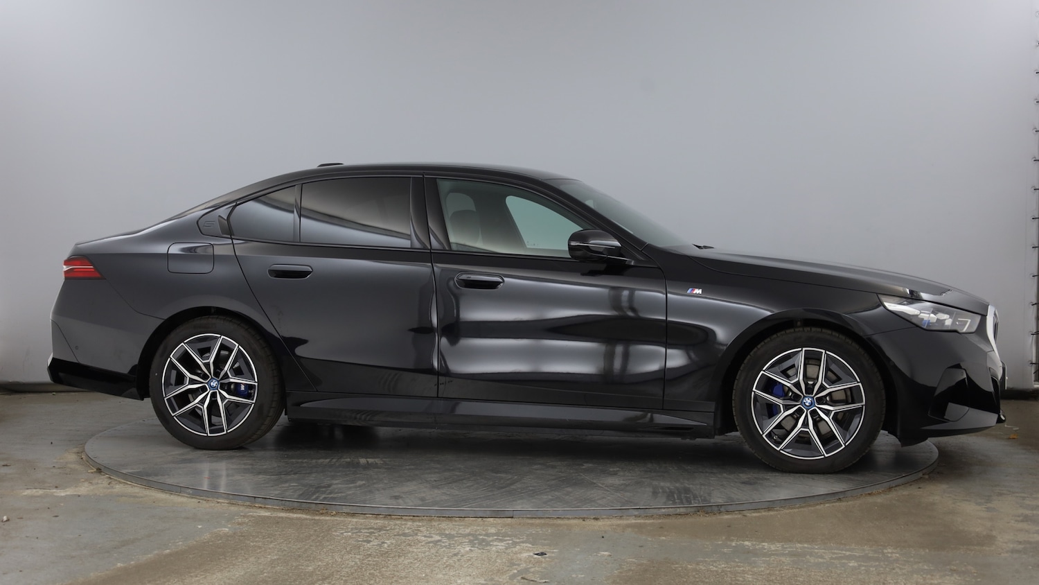 Used BMW 5 Series 2024 for sale - 76384928: Photo 3