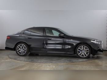 Used BMW 5 Series 2024 for sale - 76384928: Photo