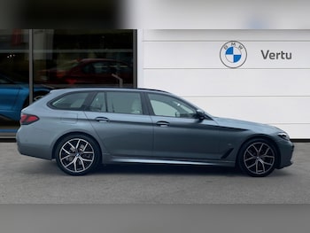 Used BMW 5 Series 2022 for sale - 76450299: Photo