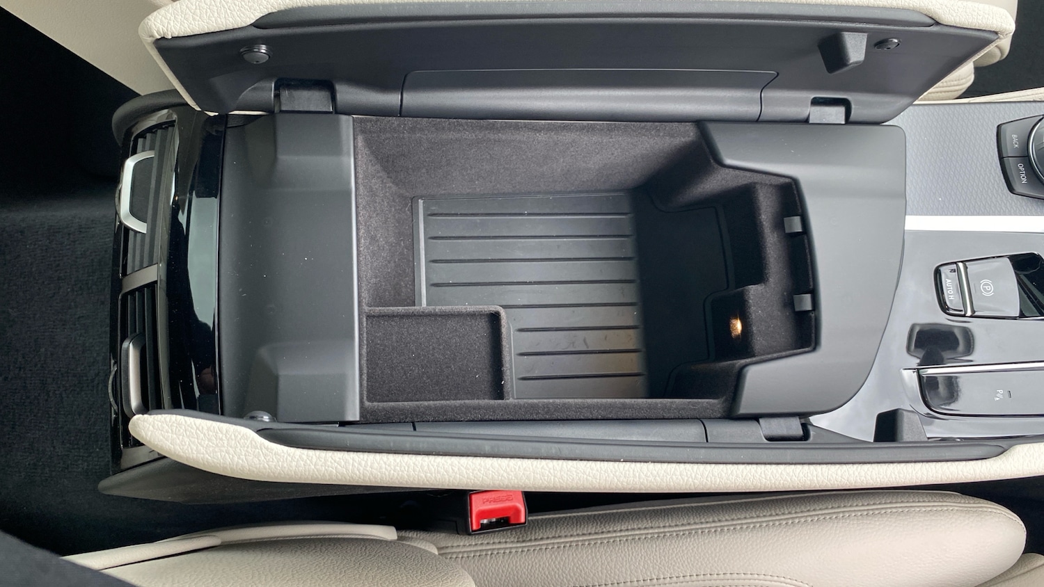 Used BMW 5 Series 2022 for sale - 76450299: Photo 44