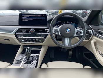 Used BMW 5 Series 2022 for sale - 76450299: Photo