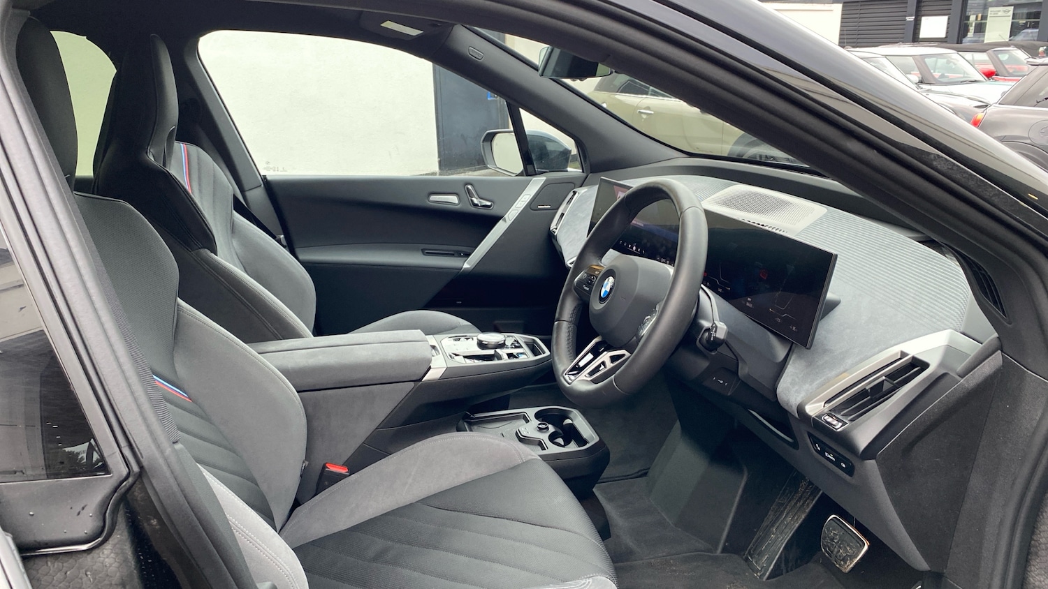 Used BMW iX 2025 for sale - 77310444: Photo 11