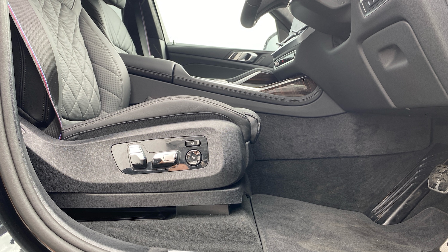 Used BMW X7 2025 for sale - 76104607: Photo 43