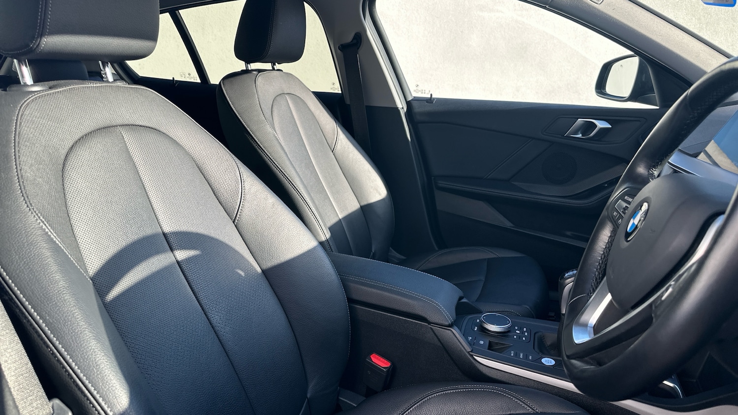 Used BMW 1 Series 2023 for sale - 77339180: Photo 11