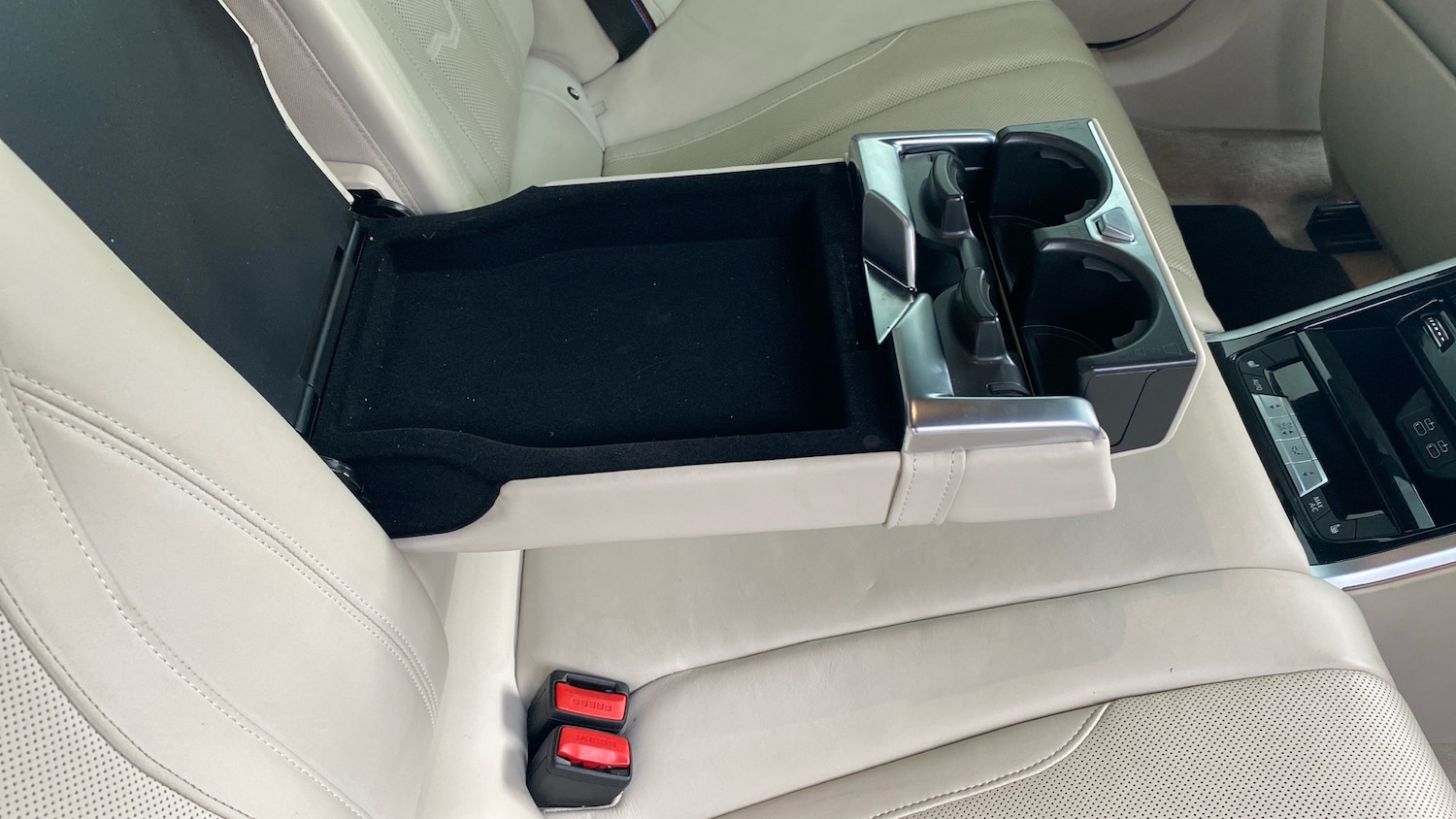 Used BMW 8 Series 2022 for sale - 77689158: Photo 35