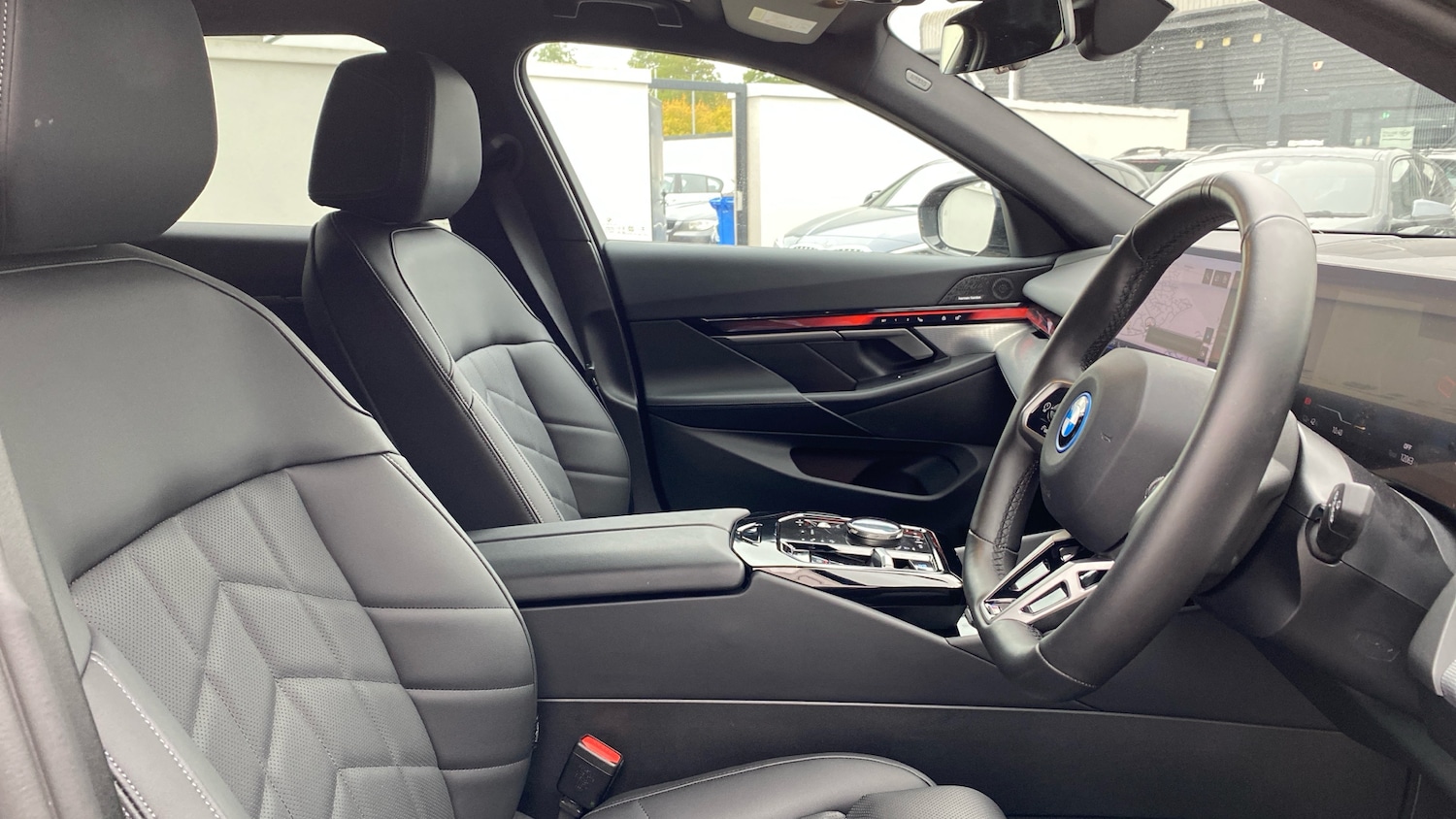 Used BMW i5 2025 for sale - 76274396: Photo 11